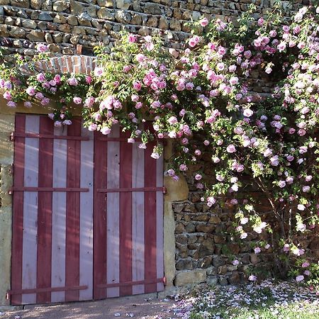 Chambres D'Hotes La Vie En Roses Iguerande Zewnętrze zdjęcie