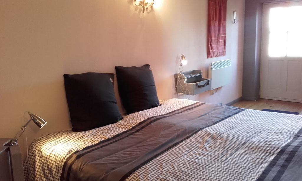 Chambres D'Hotes La Vie En Roses Iguerande Zewnętrze zdjęcie