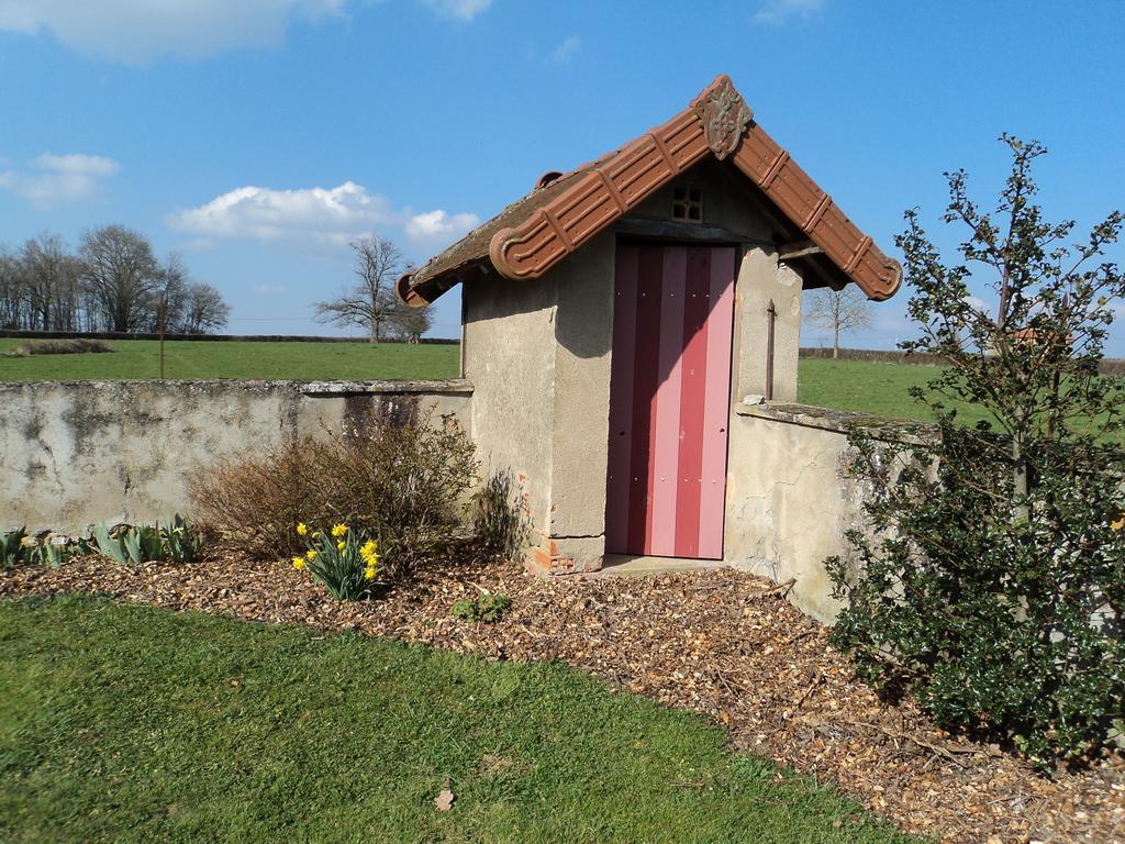 Chambres D'Hotes La Vie En Roses Iguerande Zewnętrze zdjęcie