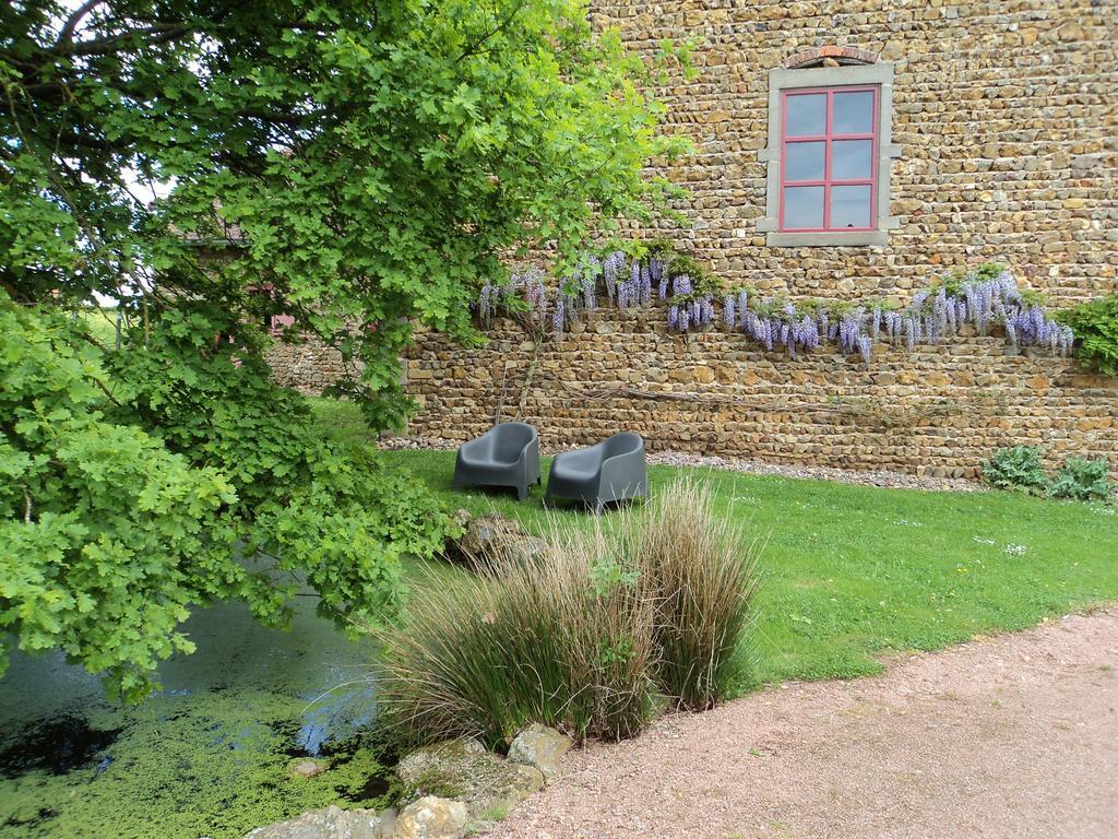 Chambres D'Hotes La Vie En Roses Iguerande Zewnętrze zdjęcie