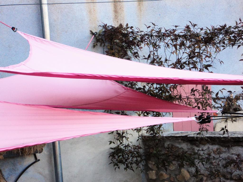 Chambres D'Hotes La Vie En Roses Iguerande Zewnętrze zdjęcie